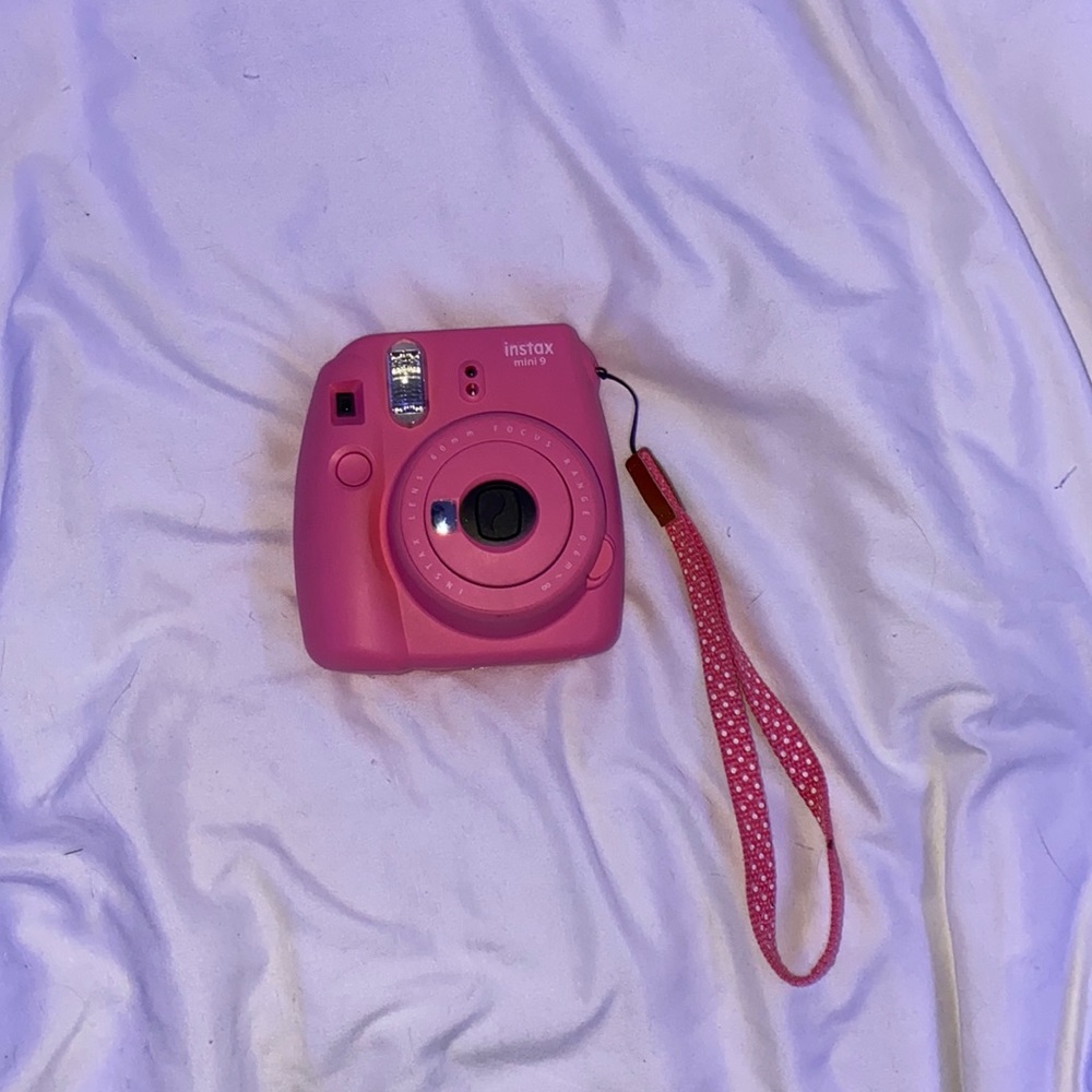 Pink polaroid with pink polkadotted handle *mini 9*